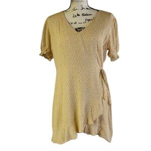 GB Tan Short Sleeve Ruffle Wrap Mini Dress, Large